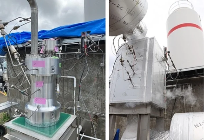 【㊧水素航空機向け液化水素ポンプの２次試作　㊨実液試験終了後の試験設備】