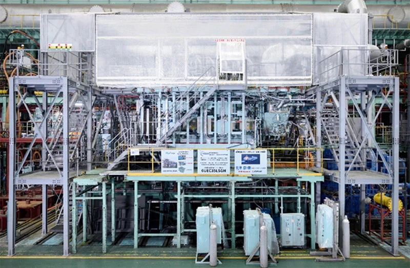 水素燃料エンジン「6UEC35LSGH」