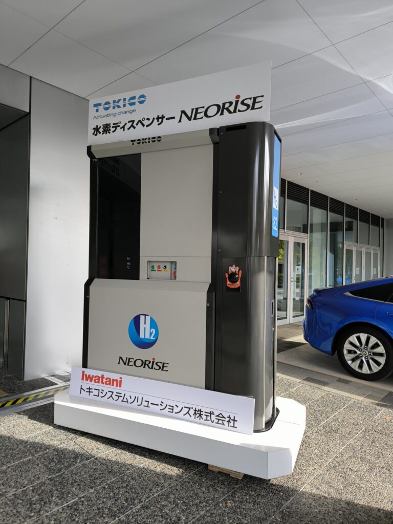 ダブルノズルミドルフロー対応水素ディスペンサー「NEORISE」